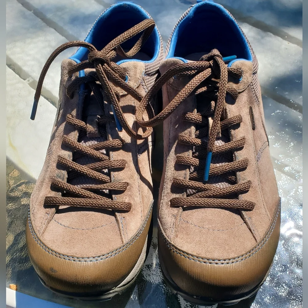 DANSKO WOMEN'S LOW TOP HIKING SHOE EUR 39 US 9.5 GUC